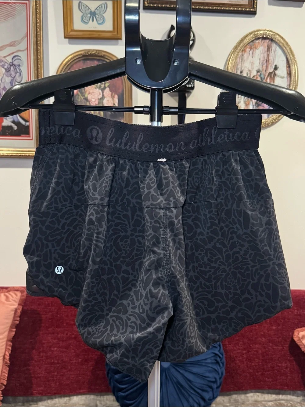 Lululemon Black Floral Print Reversible Running Shorts - Picture 3 of 8